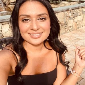 Meet your Posher, Golda